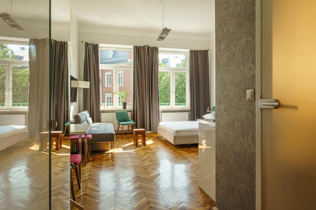 Hotel apartamentowy Novumhouse - Straszewskiego 4*