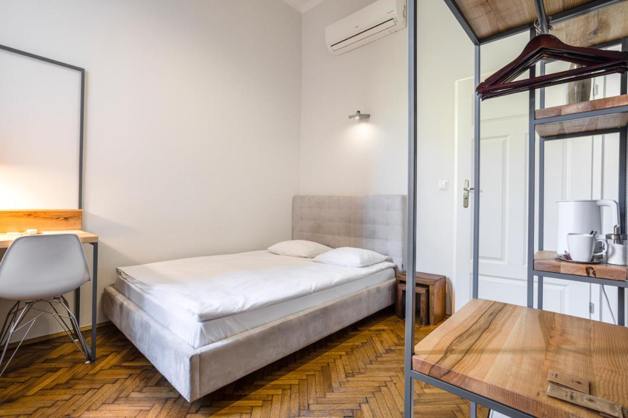 Hotel apartamentowy Novumhouse - Straszewskiego 4*